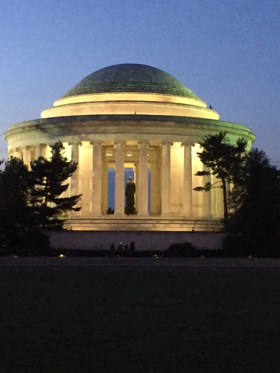 Estaepr's tweet photo. (Evening tour of the Jefferson Memorial) has been published on Nonpartisan Pedicab - https://t.co/xmaX7pHTEA
#tourguidepress #sustainabletravel Evening tour of the Jefferson Memorial

Source https://t.co/bAwQC5ZhRi