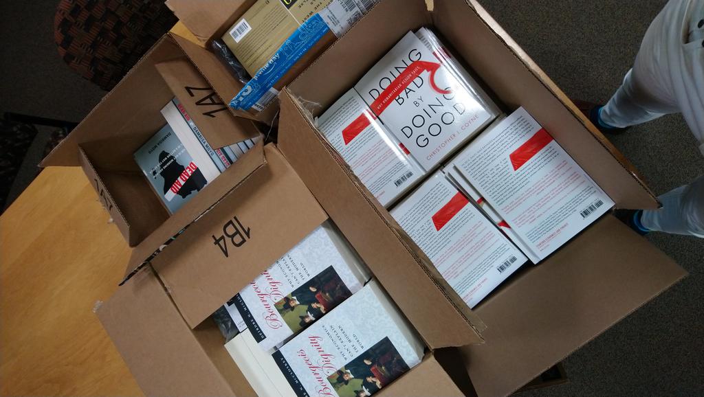 joakimbook's tweet photo. Participants in September Harwood Graduate Colloquium on trade/econ freedom are in for a REAL TREAT! #HGC2019 #lifeofaneconstudent #tradeecon #reading @aier https://t.co/3sxDQLC78Z