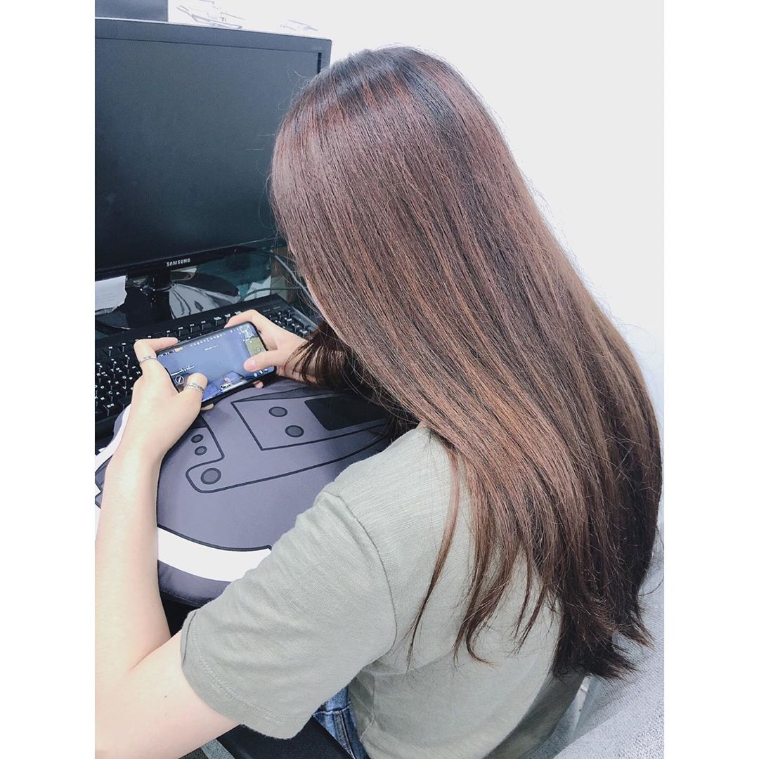 DreamNoteArg07's tweet photo. 07.08.19 •|Instagram|•Actualización de DreamNote♡ @ime_dreamnote
#드림노트 #MISO(1)
Hoy, Sumin está jugando Battleground sin mí🎮
..⬇
#PUGB #PUBGNATIONSCUPS
#KPOP #IDOL #GIRLGRUOUP
#DreamNote #DreamNoteArg07
Trad Esp: Dream Note 드림노트 - Argentina
Cr.DreamnoteGlobal
~Ro🌹 https://t.co/qDGEboAAEr
