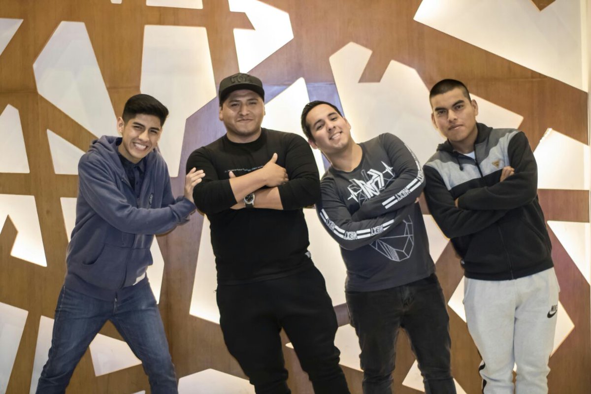 NextAVOficial's tweet photo. Te esperamos en nuestras reus todos los sábados 😎 https://t.co/L7InNHDAi1