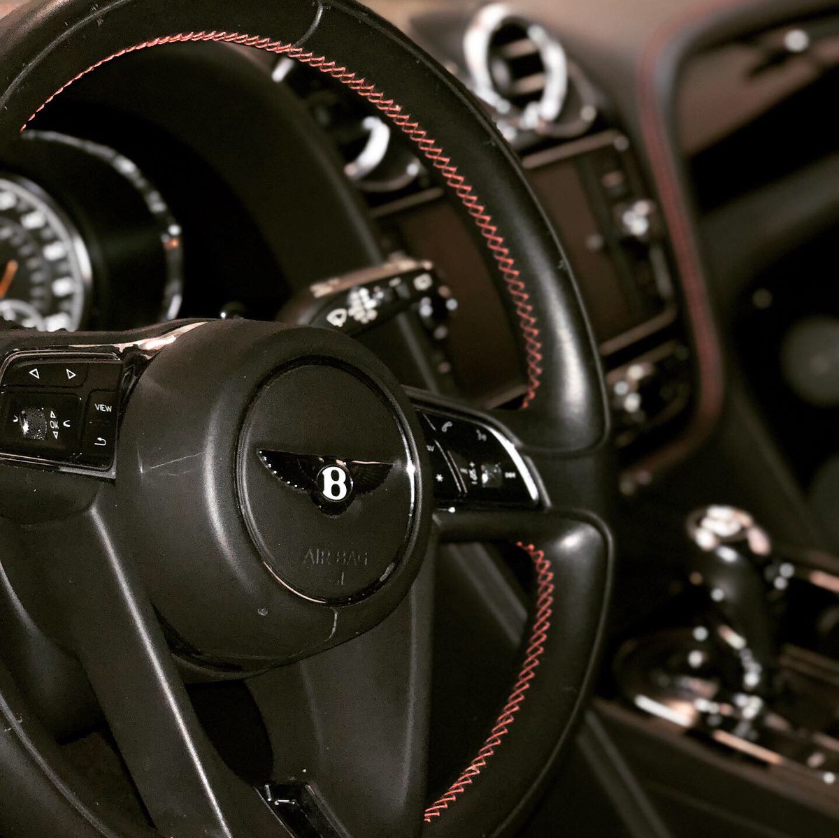 FindlayCustoms's tweet photo. Behind the scenes of a Sub Replacement on this @BentleyMotors #bentayga
β’
Have a question? Come stop by the #Findlay #Customs shop or shoot us a DM!
β’
#Bentley #lasvegasstrip #findlaycustoms #customcar #stancenation #fun #cars #toyota #family https://t.co/iPW4sb2gS4