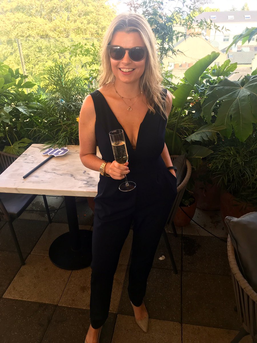 HoranBex's tweet photo. Great fun at tonight’s @UrbanDecay event where we found our best match #staynaked #foundationmatch https://t.co/Ln8PpdZpsG