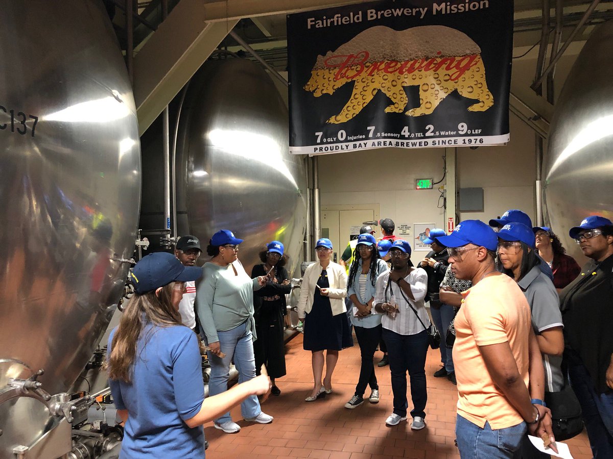 cmta's tweet photo. Last tour w/ CMTA &amp; @CCBSA_Sac is a Happy Hour of sorts in Fairfield.  @AnheuserBusch MAKES BEER! 300 workers with excellent pay &amp; benefits, $15.5 mil. in annual local payroll, $340 mil. annual statewide vendor spend. AND THEY MAKE BEER! #MakingCA @AsmFrazier @BillDoddCA https://t.co/xiGvESJieE