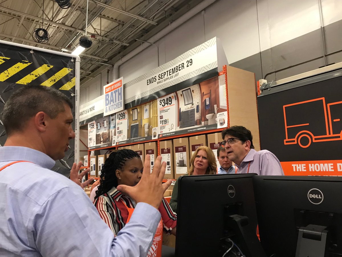 Kelly Schnatter tweet media