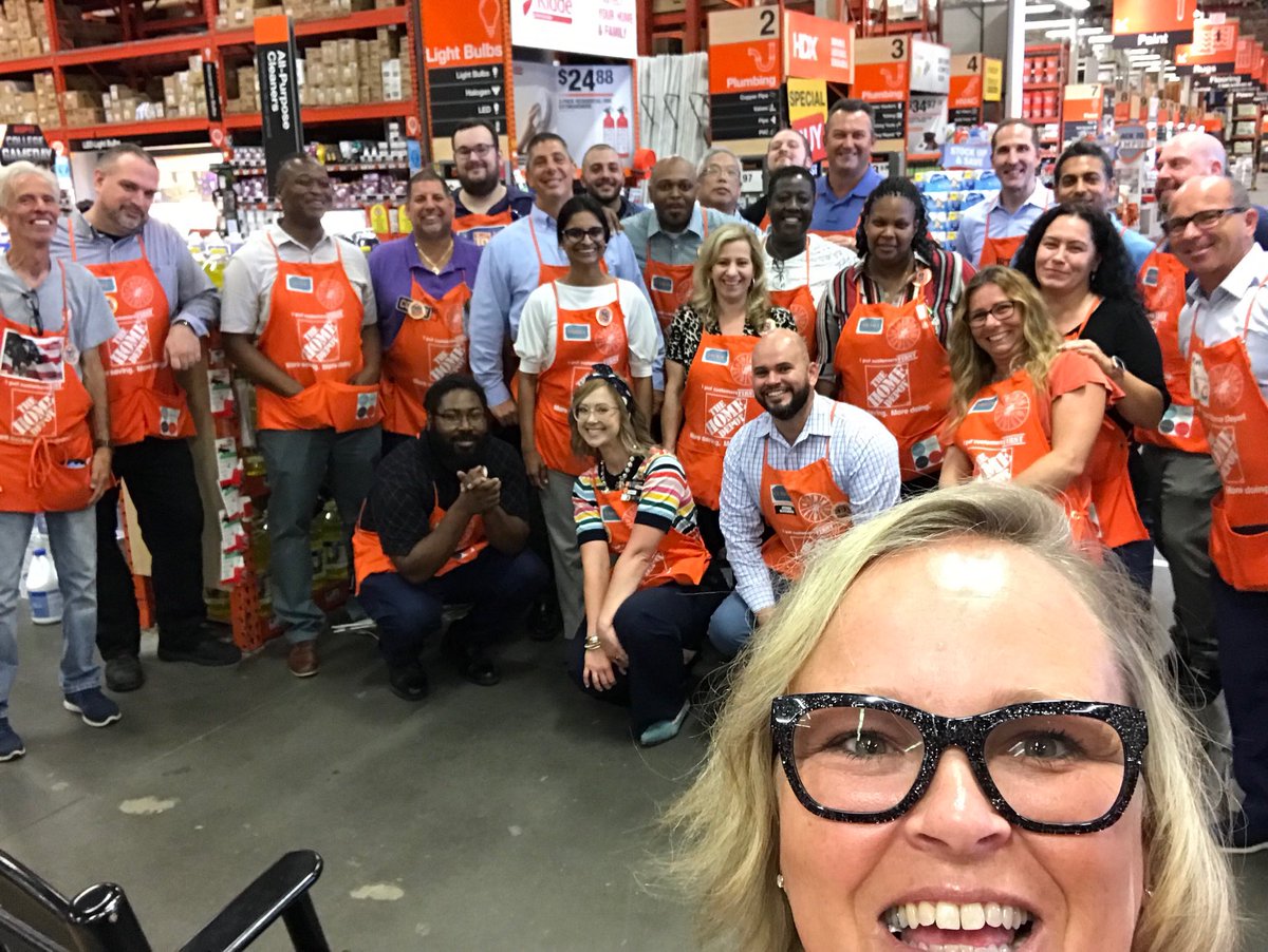 Kelly Schnatter tweet media