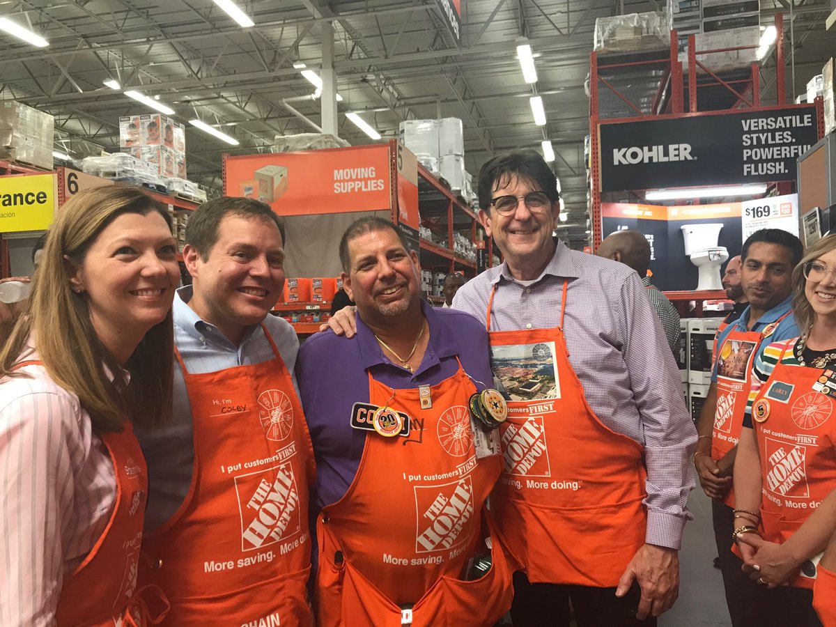 Kelly Schnatter tweet media