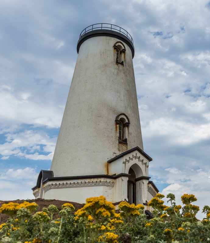 Today is National Lighthouse Day! Celebrate by planning a trip to the Piedras Blancas Light Station in San Simeon. 

Access is by guided tour only, so check their website for times and other information: loom.ly/Xf4qYrQ

Photo from piedrasblancas.org
