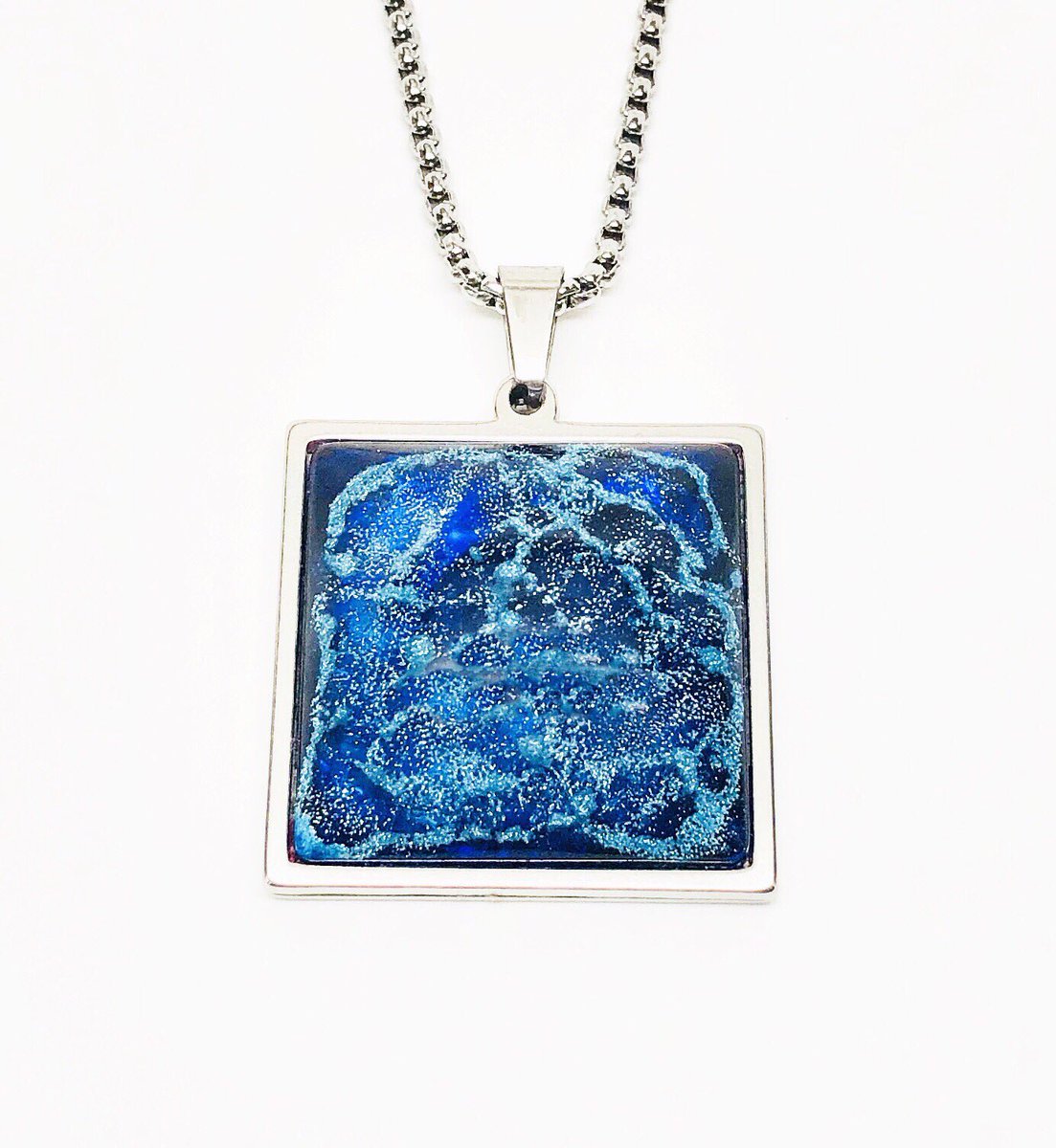tresino_'s tweet photo. “Astra” necklace https://t.co/HobvN1JFXq https://t.co/OO7PYgqRed