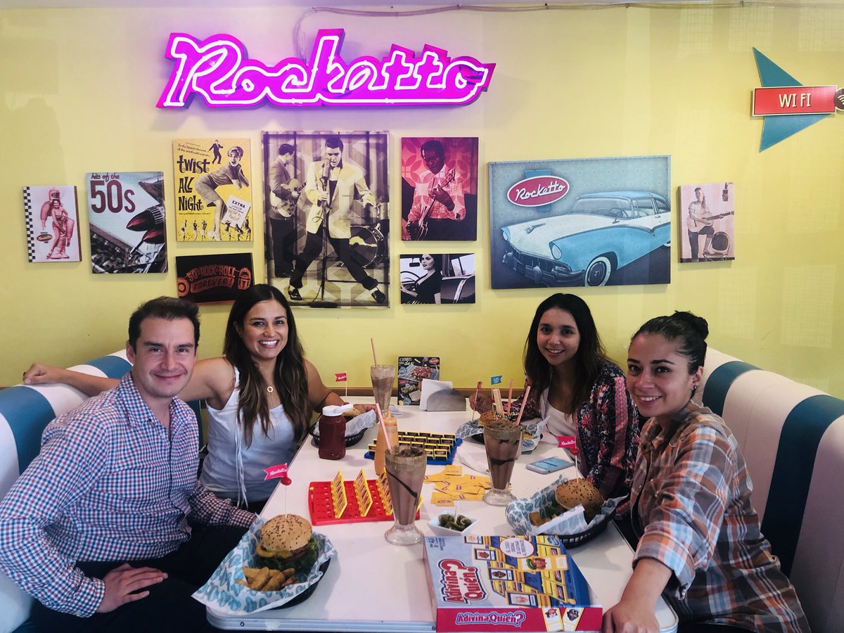 Alexvaldesp's tweet photo. Celebrando el cumpleaños de nuestra jugadora estrella #Amy en su cumpleaños 🎁!!! Te deseamos lo mejor siempre, gracias por hacer la diferencia en Innovarte. Gracias #Rocketto por ayudarnos a tener momentos inolvidables !!! #Innovarte https://t.co/qRSAGjhMot