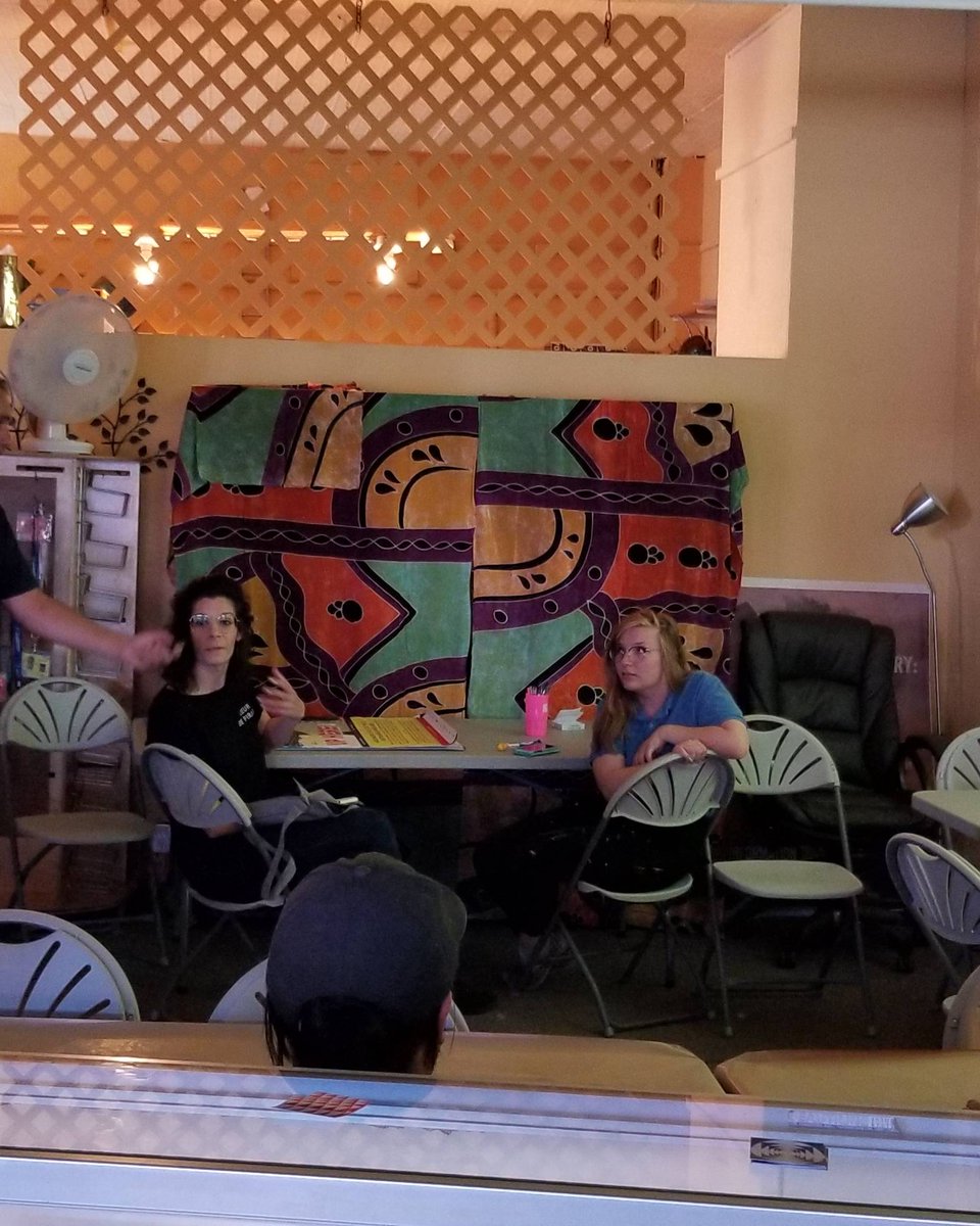 SudburyHydro's tweet photo. Our #RMO Rob teaching this year's #PowerUp #Artists about #ElectricalSafety . They'll be painting our green boxes with wonderful colors, themes & designs for #UpHere5 @UpHere #GotYourTicketsYet #Music #Art #MakingSudburyEvenMoreBeautiful #YaGottaBeHere https://t.co/vaBsJJir5S