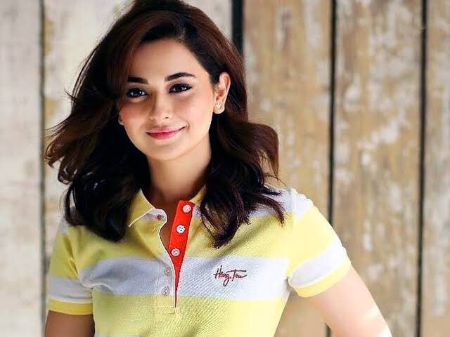 spideymjchelle's tweet photo. @MarvelStudios @Marvel Alizay Shah , Ainy Jaffri, Ushna Shah and Hania Amir are the rising stars of Pakistani Industry. Known for their fierce acting they can do wonders. Do consider them for the role of Kamala Khan. #pakistaniforkamala #pakistanrepresentation #kamalakhan https://t.co/poEwJa9GJ8