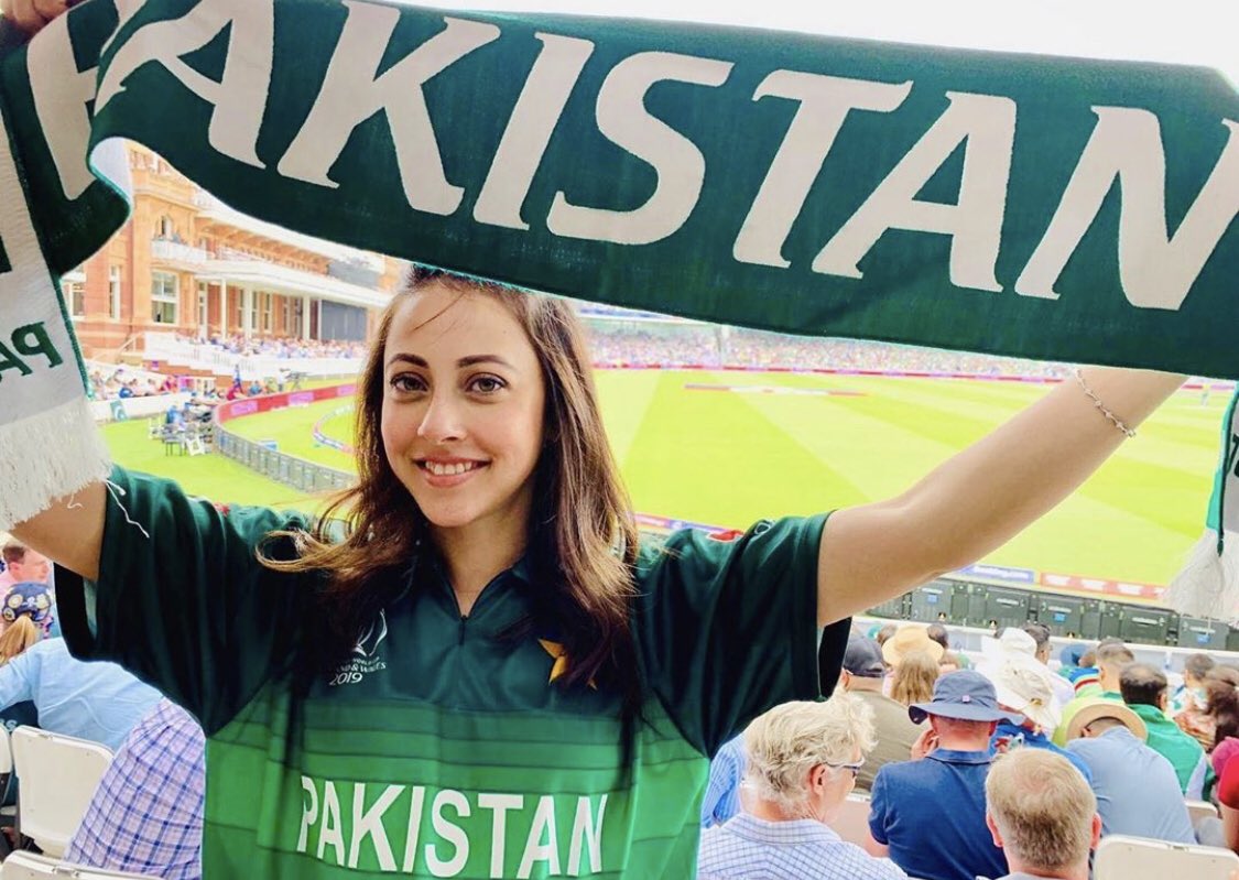 spideymjchelle's tweet photo. @MarvelStudios @Marvel Alizay Shah , Ainy Jaffri, Ushna Shah and Hania Amir are the rising stars of Pakistani Industry. Known for their fierce acting they can do wonders. Do consider them for the role of Kamala Khan. #pakistaniforkamala #pakistanrepresentation #kamalakhan https://t.co/poEwJa9GJ8