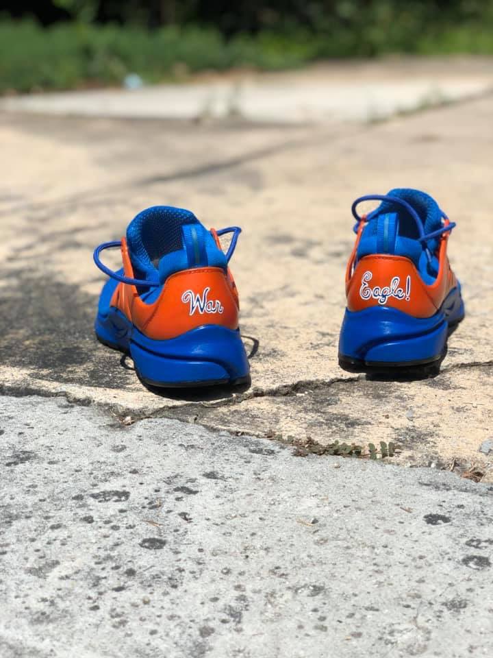 Gator_Kicks's tweet photo. Auburn fan ordered a customization of their Nike Prestos to War Eagle 🦅 Prestos, different shade of orange & blue
#BoKnows #BoJackson #Auburn #GatorKicks #CollegeFootball 🏈 https://t.co/wytfpxQRtp