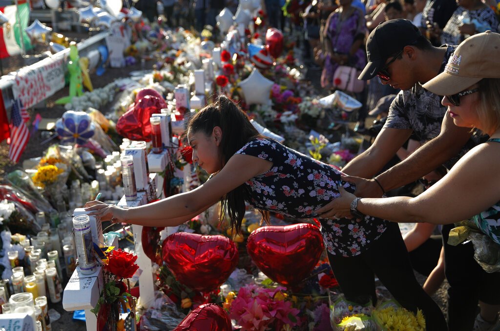 SentinelGlobe's tweet photo. Bipartisan 'red flag' gun laws plan has support in Congress - Sentinel Colorado https://t.co/8uobS4IJ1s #RedFlagBill #RedFlagLaws #DaytonShooting #DaytonShooter #ElPasoShooting #ElPasoShooter #DaytonStrong #ElPasoStrong #TrumpGuns #TrumpGunControl #TrumpMentalHealth https://t.co/oUivESXx1E