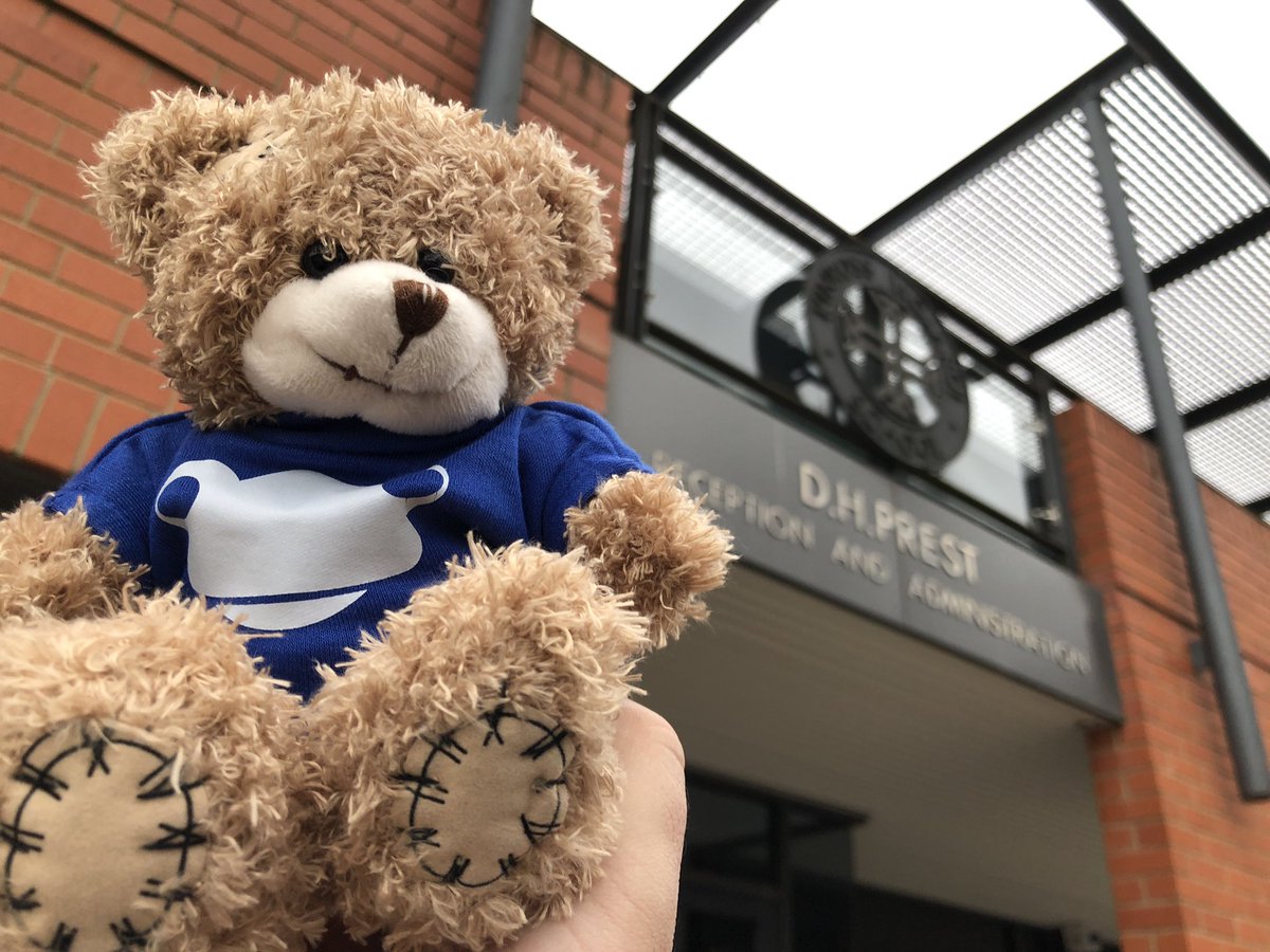 grahamquince's tweet photo. @FrogEducation Widget and I are visiting @kinrosswolaroi today. #widgetontour https://t.co/myOhD1RhD6