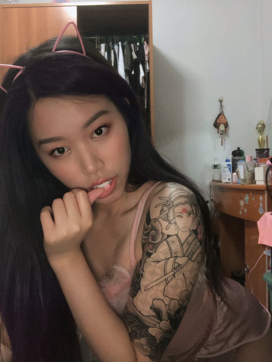 xailor_moon's tweet photo. Naughty kitty girl is here to cheer you up on this gloomy, rainy Wednesday ⛈ #weeb #cumtributeِ #inked #kitty #lewd #smut #hentai #xxx #inkedasian #selfies #ddlg #daddykink https://t.co/0emMWOcDof