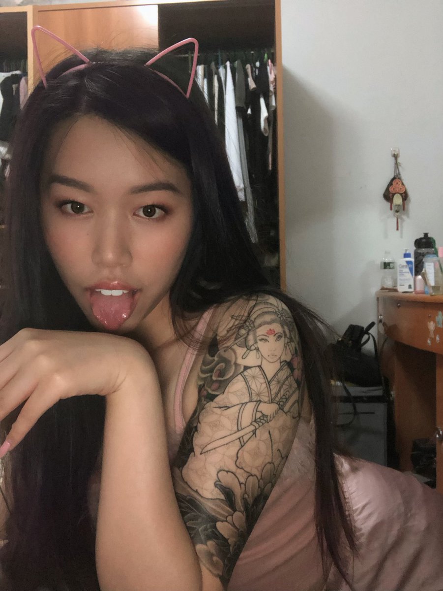 xailor_moon's tweet photo. Naughty kitty girl is here to cheer you up on this gloomy, rainy Wednesday ⛈ #weeb #cumtributeِ #inked #kitty #lewd #smut #hentai #xxx #inkedasian #selfies #ddlg #daddykink https://t.co/0emMWOcDof