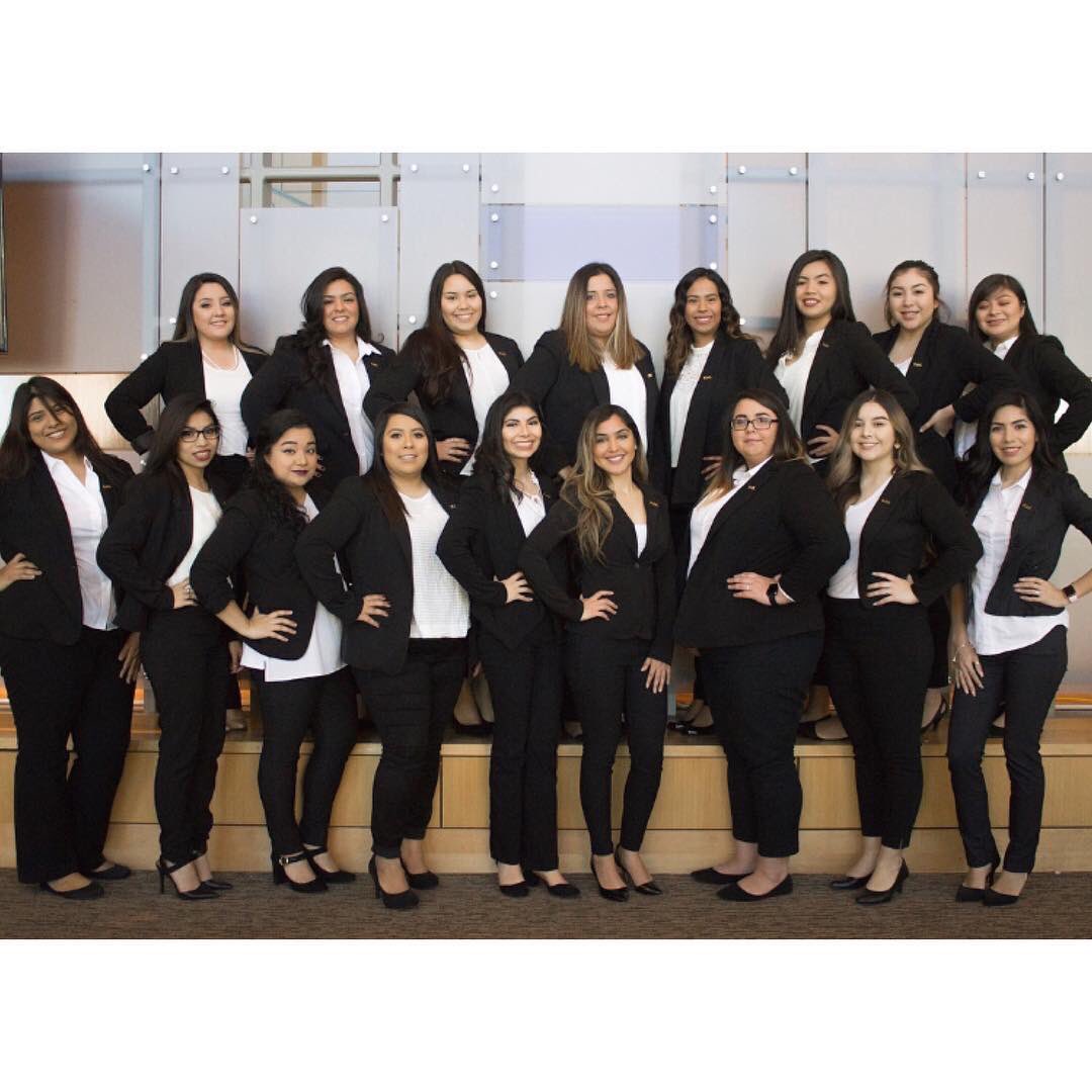 gloria_rinconi's tweet image. #betapi  #87FamFollowTrain