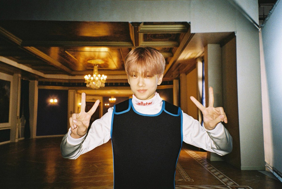 : Kodak Portra 800 #NCT카메라  #NCTDREAM_BOOM  #NCTOGRAPHY  #35mm  #JISUNG  #JAEMIN