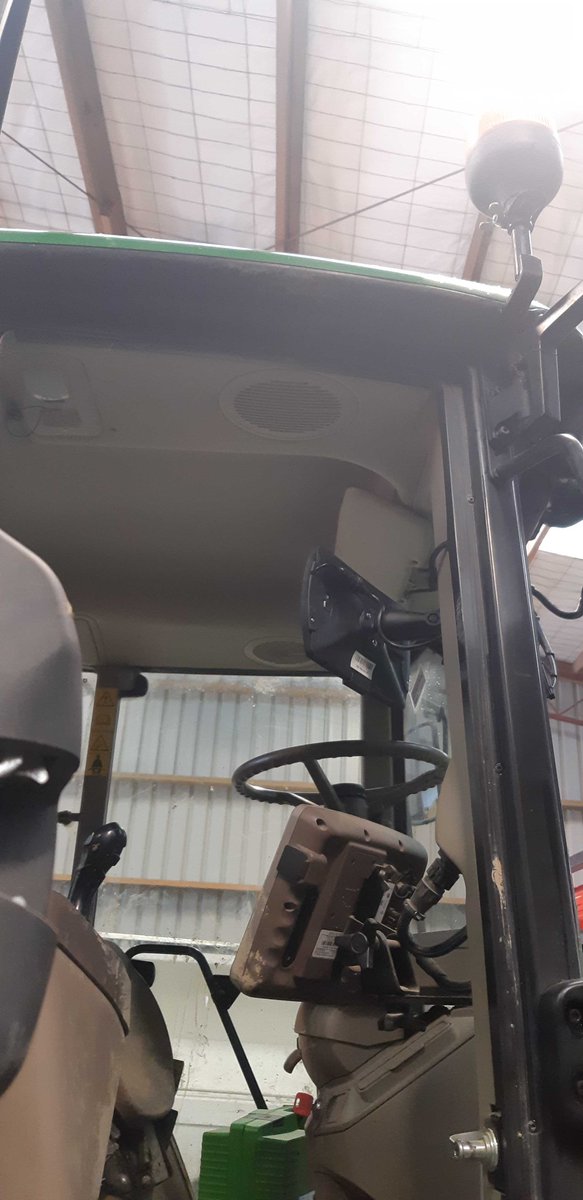 tracmap's tweet photo. R Jack Contracting Ltd has fitted out some tractors with our new TML touchscreen units, all ready for the season ahead! The new spreader from CLAAS Southland was looking very sharp too! #tracmapenabled #Claas https://t.co/63ID88eonQ