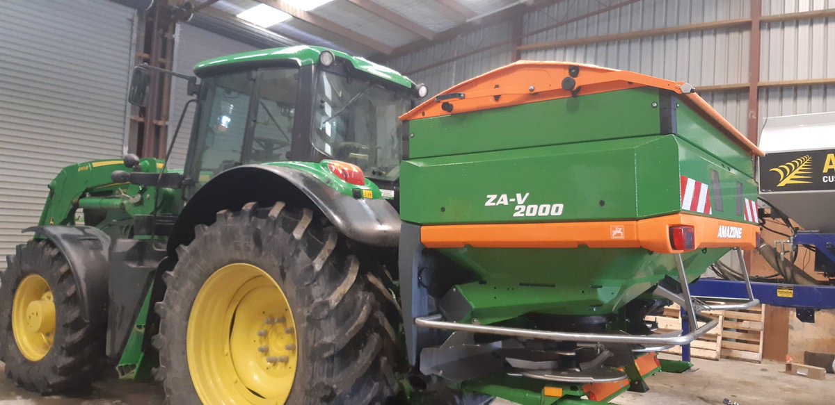tracmap's tweet photo. R Jack Contracting Ltd has fitted out some tractors with our new TML touchscreen units, all ready for the season ahead! The new spreader from CLAAS Southland was looking very sharp too! #tracmapenabled #Claas https://t.co/63ID88eonQ