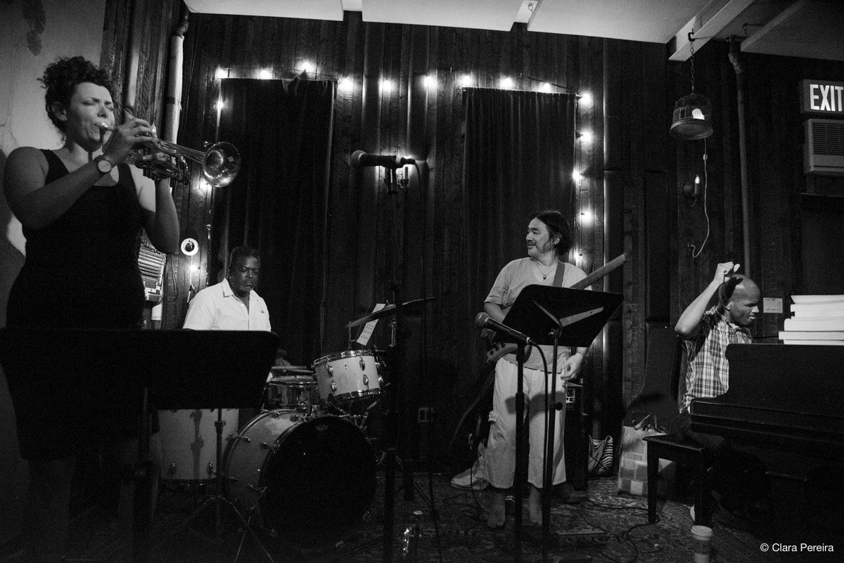 jwNewMusic's tweet photo. This was a super fun concert ~ much love to #StephRichards &amp; #OwlMusicParlor!

REVIEW (#JazzTrail,8/1): "The group’s infectious energy spread unconditionally... The powerful ensemble succeeded in keeping the intensity up throughout the whole concert..."

- https://t.co/t6NUeRK0pe https://t.co/u21GzMewtk
