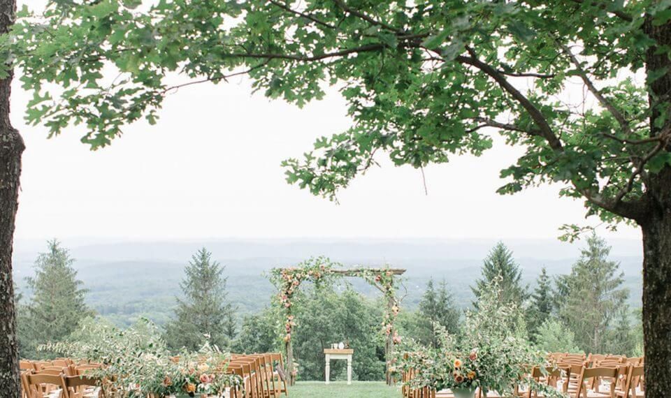 GayWedGuide's tweet photo. WEDDING IN AMERICA? Discover the best wedding venues for an American destination wedding with a little help from wedding and events planning expert @MrJasonMitchell: https://t.co/lp12df8PU7 #destinationwedding #usawedding #lgbtwedding #samesexweddingusa https://t.co/4bBa9F01Z1
