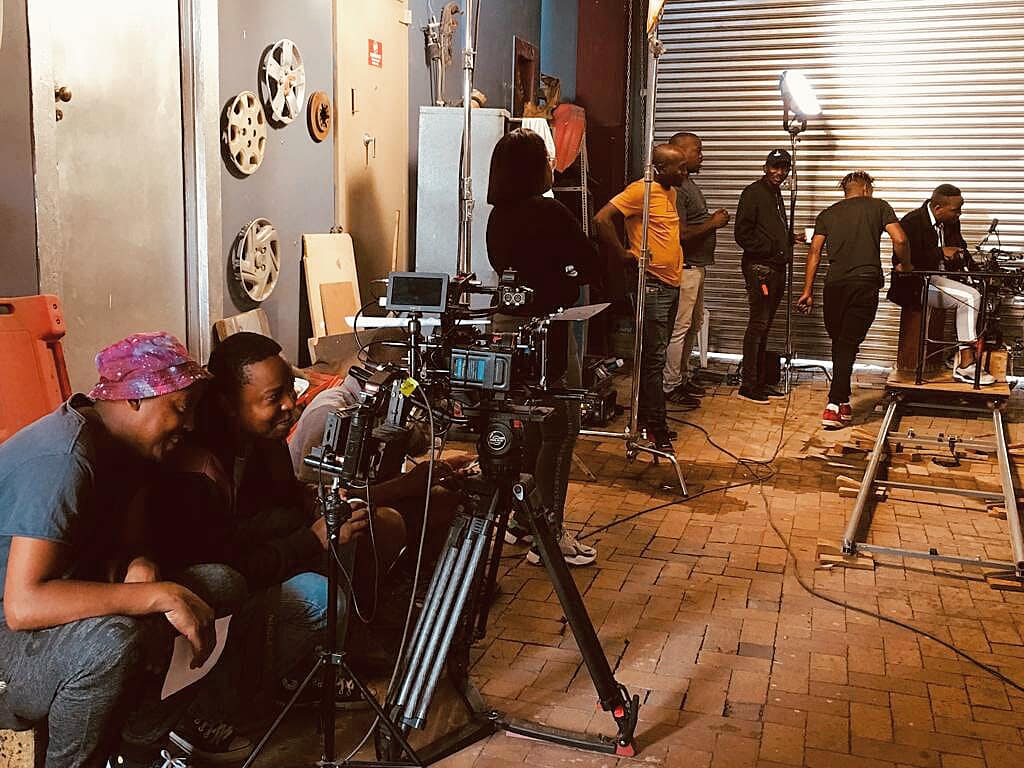 Uzalo_SABC1's tweet photo. #UzaloSeason5 shoots at KwaNgwane in KwaMashu #uzalo #uzalo_sabc1 #uzalocrew #setmagic 🎥🎬🚀🚀 https://t.co/tqK4Migv1q