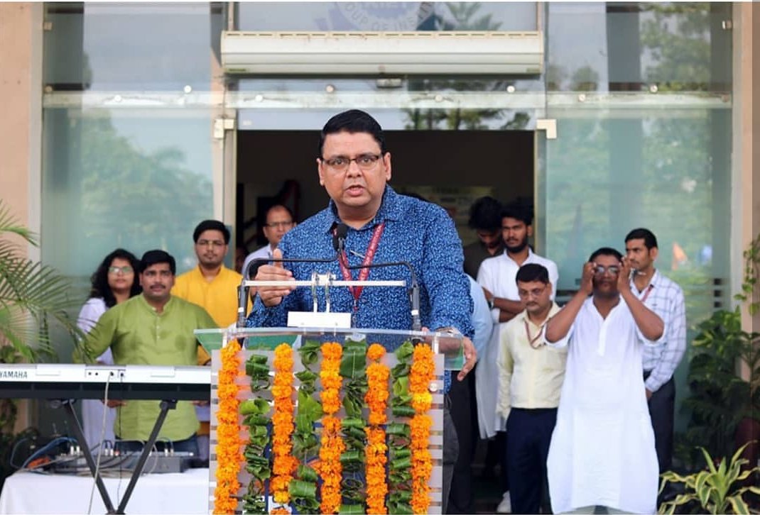 Kiet_edu's tweet photo. #IndependenceDay #IndependenceDay2019 #IndiaInspired #uddeshhya #living_for_a_reason #creativecellofficial #patriotism #freedom #india
#kiet_group_of_institutions #kiet #kietghaziabad https://t.co/cv8w55fwZz