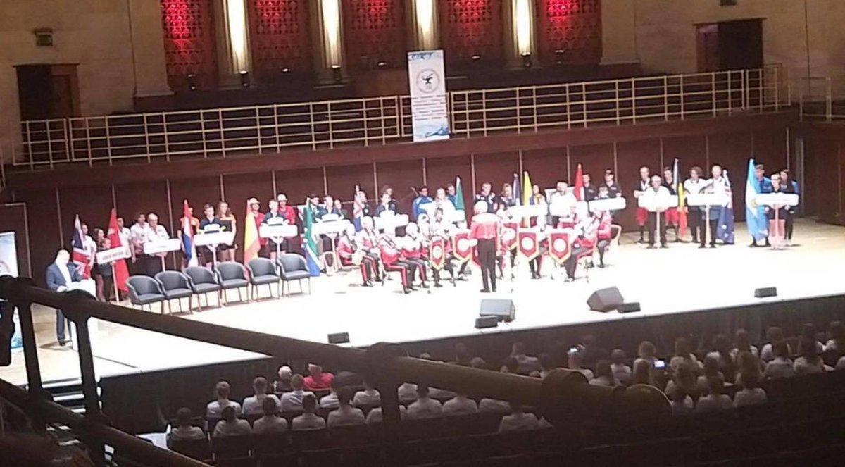 thefireband's tweet photo. Awesome crowd at the opening ceremony of the underwater hockey world championships yesterday @SheffCityHall ! Check out the footage of the event: https://t.co/v9canpA2AV  Good luck to all the competitors! (Especially @gbuwh #TeamGB of course!) #UWH #underwaterhockey https://t.co/pm8BNWsif5