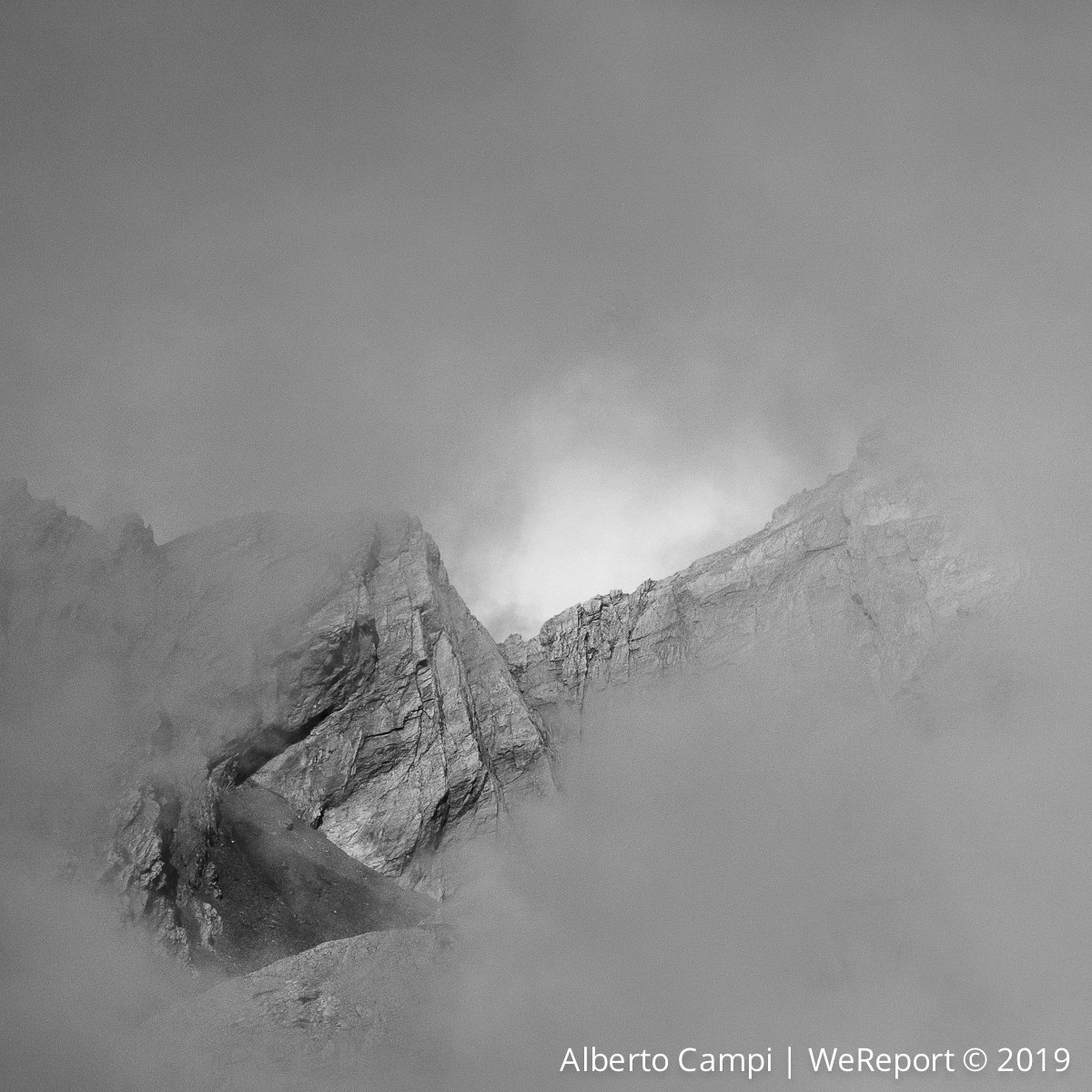 AlbeCampiPhoto's tweet photo. Frontiera Italico-Gallica... del Colle dell'Agnello 2744 slm #ColAgnel #Italie #Alpes #Alps #Alpes #Alpi #ValVaraita #Queyras #border #frontiera #Frontière #France @CDB_77 https://t.co/FMGlCbXVpF