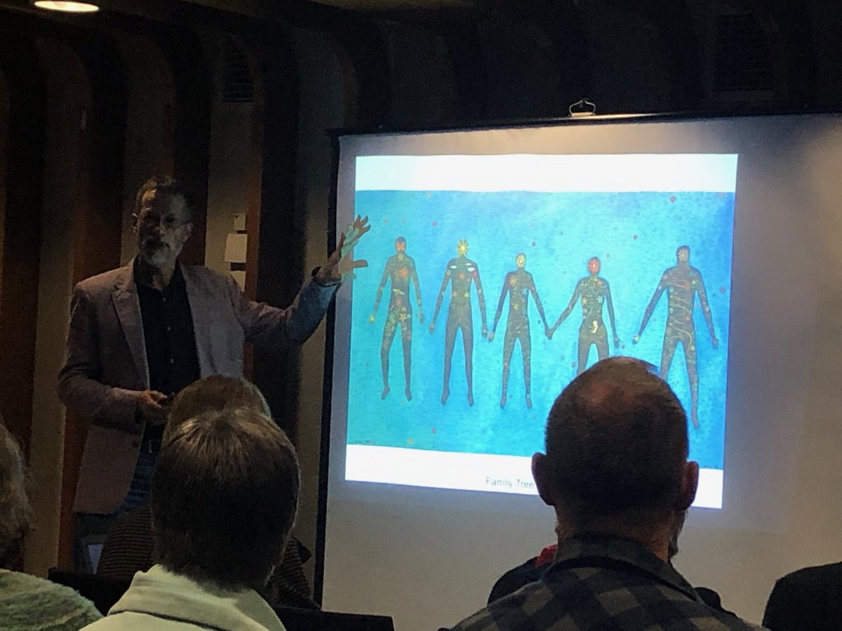 HeatherCavanagh's tweet photo. Beric Henderson, top cancer researcher turned internationally recognised artist, speaking at the Charles Sturt Science in the Pub event in Port Macquarie. Great event and great turnout! https://t.co/UrvuG9DvUB