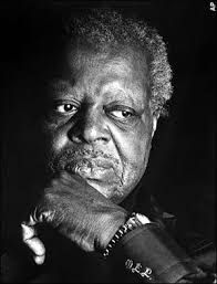StevenIsserlis's tweet photo. Oscar Peterson b otd 1925:

"The music field was the first to break down racial barriers, because in order to play together, you have to love the people you are playing with, and if you have any racial inhibitions, you wouldn't be able to do that."

"I play as I feel." https://t.co/O7zmJUGJe4