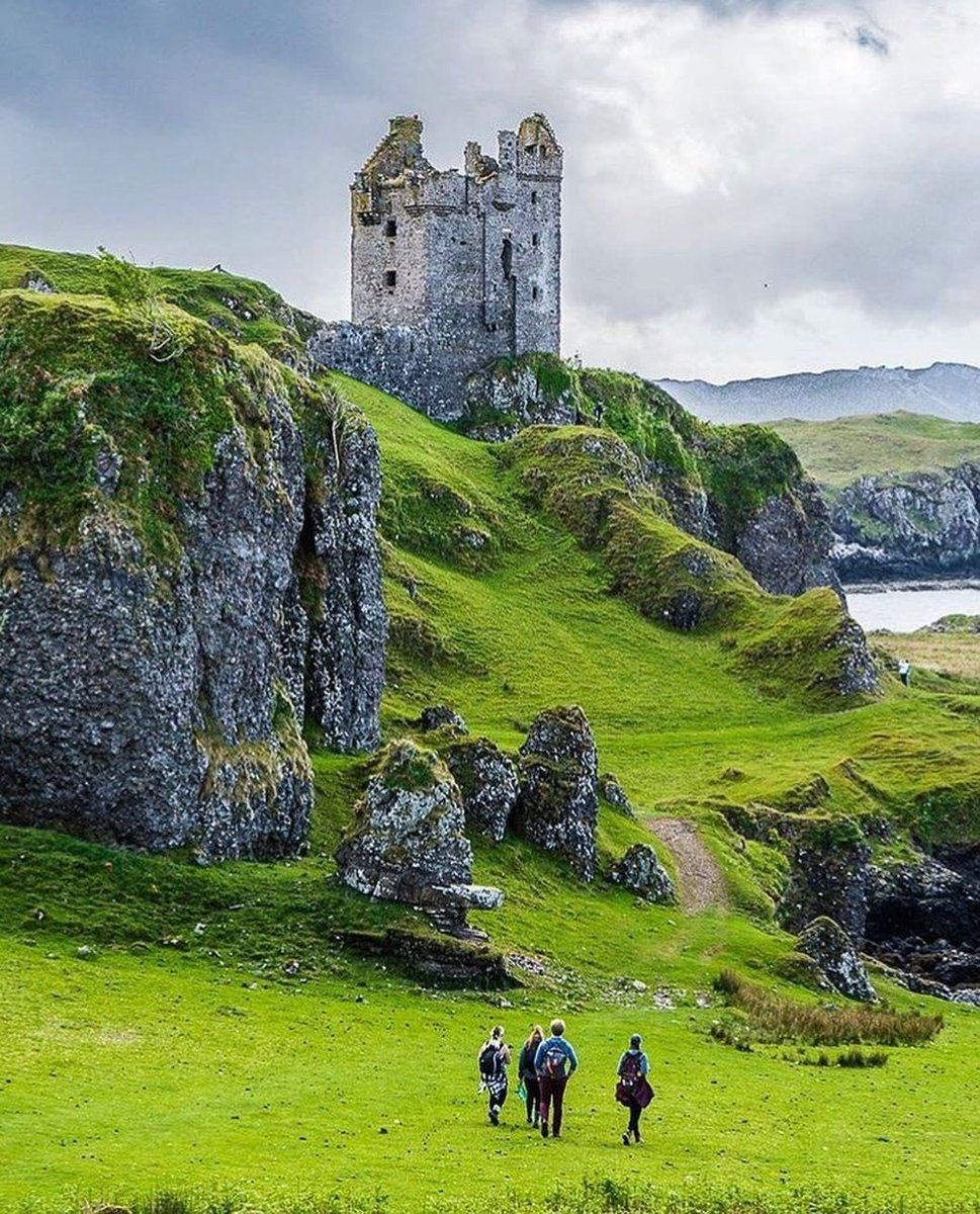 PicPublic's tweet photo. Gylen Castle
Scotland https://t.co/51Kts1cpU6