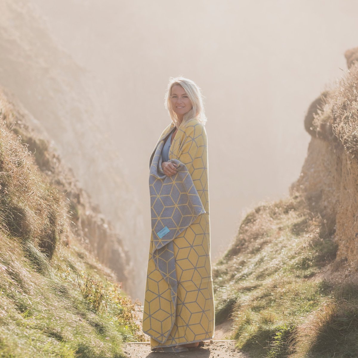 LoveCornishFood's tweet photo. Have you spotted #AtlanticBlankets in the store? These beautiful ocean inspired blankets are made using traditional methods and mills. We are loving the geometric prints at the moment, what's your favourite?

#GreatCornishFood #Cornwall #Seasonal https://t.co/f9hPAY8R9f