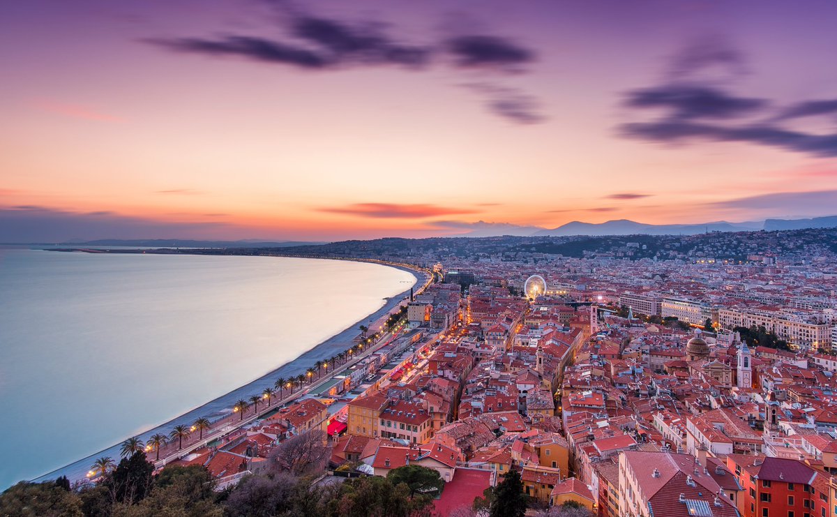 AlexLud1's tweet photo. Nice - Sunset 😃📷 #jeudiphoto #nice06 #frenchriviera #cotedazur #longexposure #france https://t.co/8yfPVXzJ1v