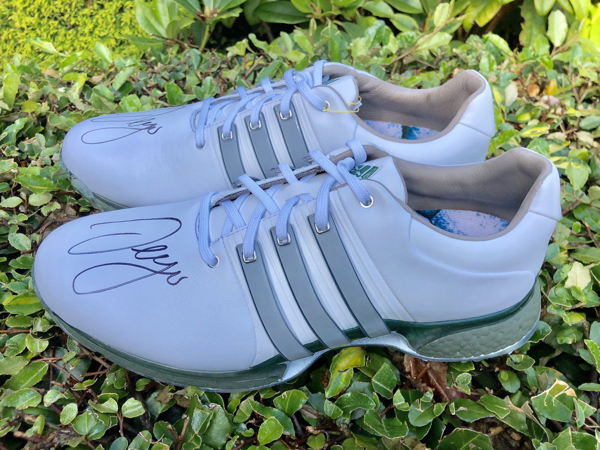 NCG_com's tweet image. 🚨 GIVEAWAY! 🚨

To celebrate 20 years since THAT Sergio Garcia shot at the PGA Championship, we're giving away a pair of @adidasGolf  Tour 360 XT shoes signed by El Nino. To enter: ow.ly/zhwx30pm6ir

❤️ LIKE this post
♻️ RT this post
📲 FOLLOW @NCG_com