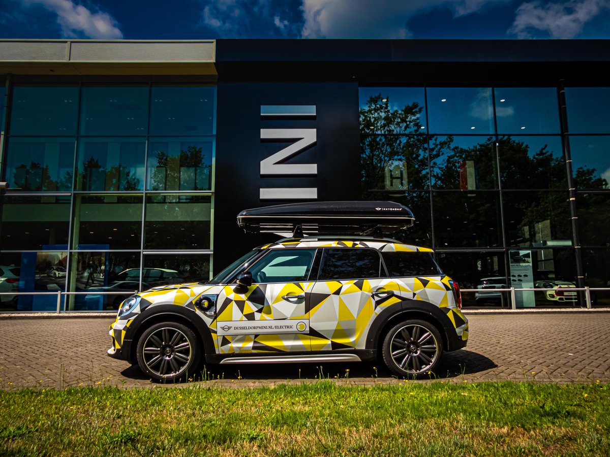 dusseldorpMINI's tweet photo. Ook voor elektrisch rijden zit je bij ons straks goed🔥Wist je dat de nieuwe MINI Electric met de kenmerkende stijl en go-kart feeling van MINI al te reserveren is vanaf € 34.900,-? Meer weten, check: https://t.co/yd4EIQfgPa https://t.co/5oXA4Xpxrm