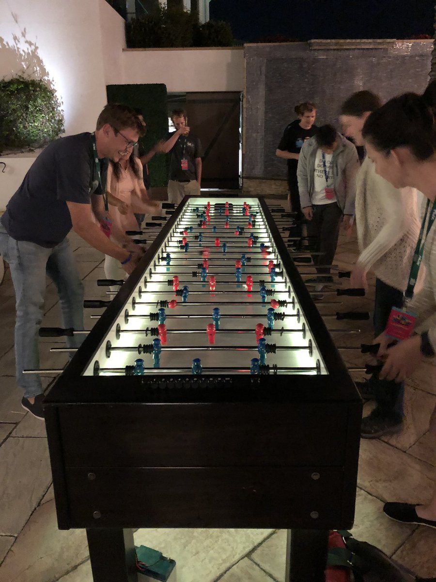 JSConfUS's tweet photo. ETOOMANYFOOS #jsconfus https://t.co/nVG8d8k9Tj