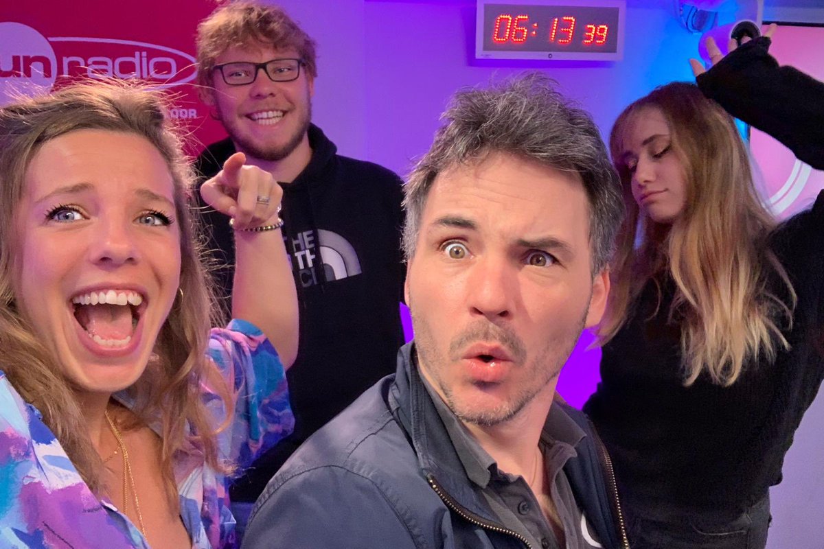 Ce matin on aimerait savoir quel est ou serait votre Job de Rêve ??? 🤔🔝🔝🔝😍
LIKEZ, RT et COMMENTEZ avec le #UnJobDeReve
Vous GAGNEREZ peut-être en plus votre PACK Summer avec la bouée Flamant Rose !!! 🎁💝🎉🎉🎉 #FunRadio
