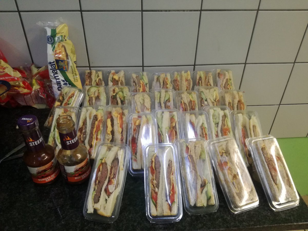 Nton_Ntons's tweet photo. Here at MTN Rank selling these sandwiches only R18 good people I deliver around JHB CBD https://t.co/m8C4GprXeA