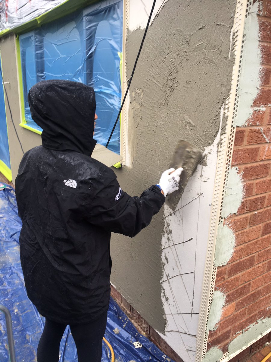 PMulinganie's tweet photo. @britishgypsum new regional account manager  Elly Jones (plasterering  first time )a superb addition to team bg a great day and huge thanks to @black country plastering Darryl Grant it was brilliant day all round and cannot thank everyone enough  #plastering #gypsum #commercial https://t.co/rQX0u1lylM