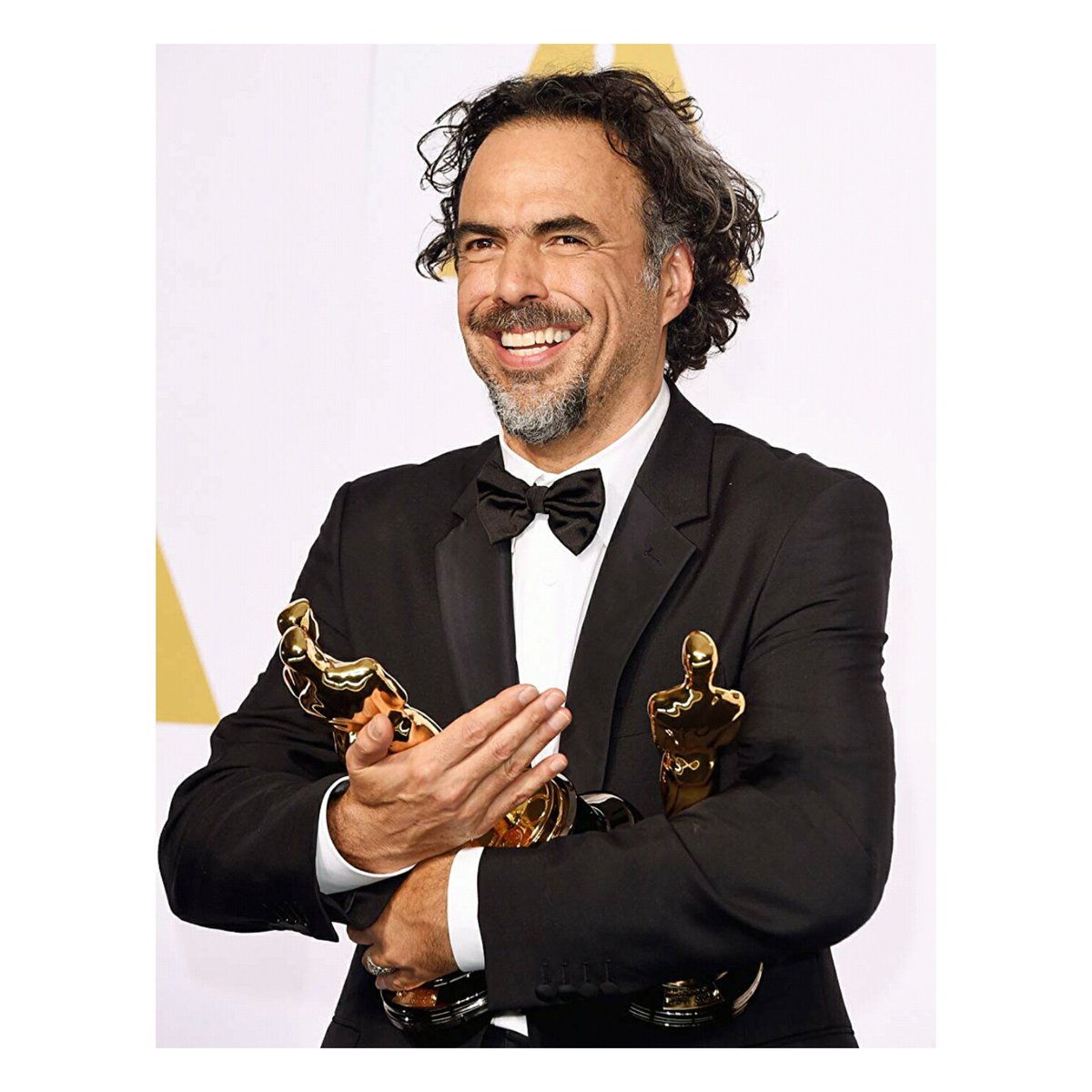 kapil_lakshith's tweet photo. Alejandro G. Iñárritu. 56th Birthday. Mexican Director, producer, Screen writer, Editor.
5 time oscar winner. 3 timw oscar nominee. 3 oscar for single movie (Birdman).
#AlejandroG
#Oscars #birdman #babel #therevenant https://t.co/FqAD6y4ETy