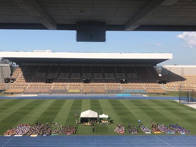 Opening Ceremony done and dusted for the Queensland School Sport 10-12 Track and Field Championships!
#qsacbrisbane #schoolsport #trackandfield #athletics ift.tt/2Mimop3