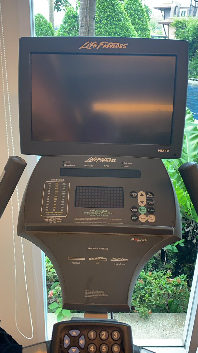 DevelopingFunc's tweet photo. @LifeFitness @LifeFitnessUK using one of your bikes, trying to do a basic 30 minute endurance session with some higher climbs/resistances could t even manage that without cutting out 7 times. #notgoodgymkit #willavoidifican will be using @concept2 bike ergs in future https://t.co/WpmbJjYIos
