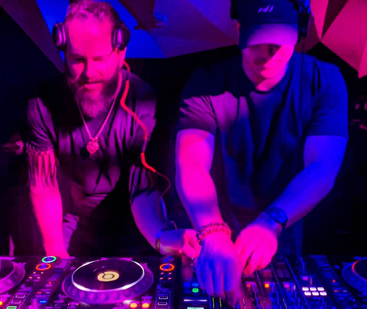 WeAreTHATSOUND's tweet photo. Back in π¬ this Friday night, 8/16! Headlining is Grammy award-winning @CIDmusic + also on the decks is the homie @ronreeser π¨π¨π¨ Letβs get itttttt @Halcyon_SF
#CID #HalcyonSF #RonReeser https://t.co/Zw48l3lFpn