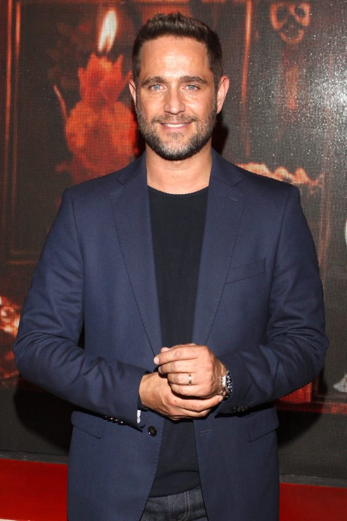 awardsmx's tweet photo. #ActorTelevisiónMA2019 

@michelbrownmike por @AmarAMuerteOf 

#MéxicoAwards #MA2019 https://t.co/T0wNoDr7oy