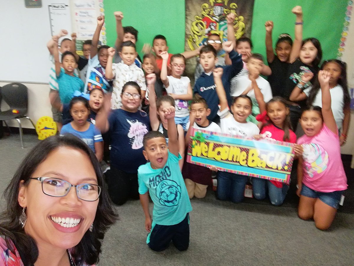 CitraSchwabe's tweet photo. Ready for liftoff? Rocket POWER!!! These third graders are ready for an awesome year! π π Ice breaker cup tournament and All About Me art. @Columbia_VVUSD #VVFirstDayOfSchool19 https://t.co/f74AtSbDMC
