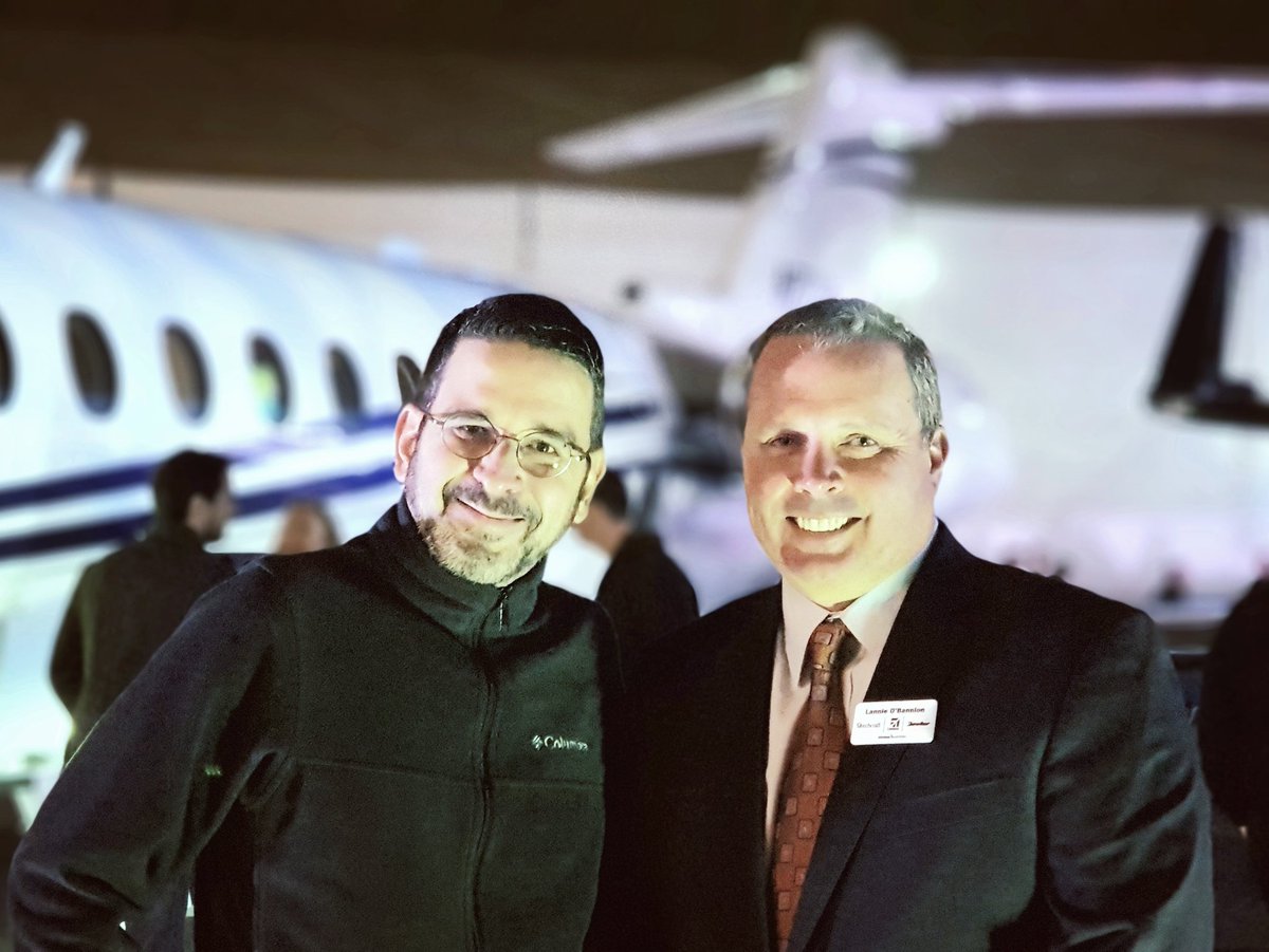 FERNANDOHESSEL's tweet photo. With Mr. Lannie O'Bannion, Vice President of Sales at Textron Aviation. Nice to see you again!
@cessnacitation @TextronAviation
#Citation #Labace2019 #haymanwoodwardAviation @hwaviation #America24h @FernandoHessel https://t.co/0deqEL1I8c