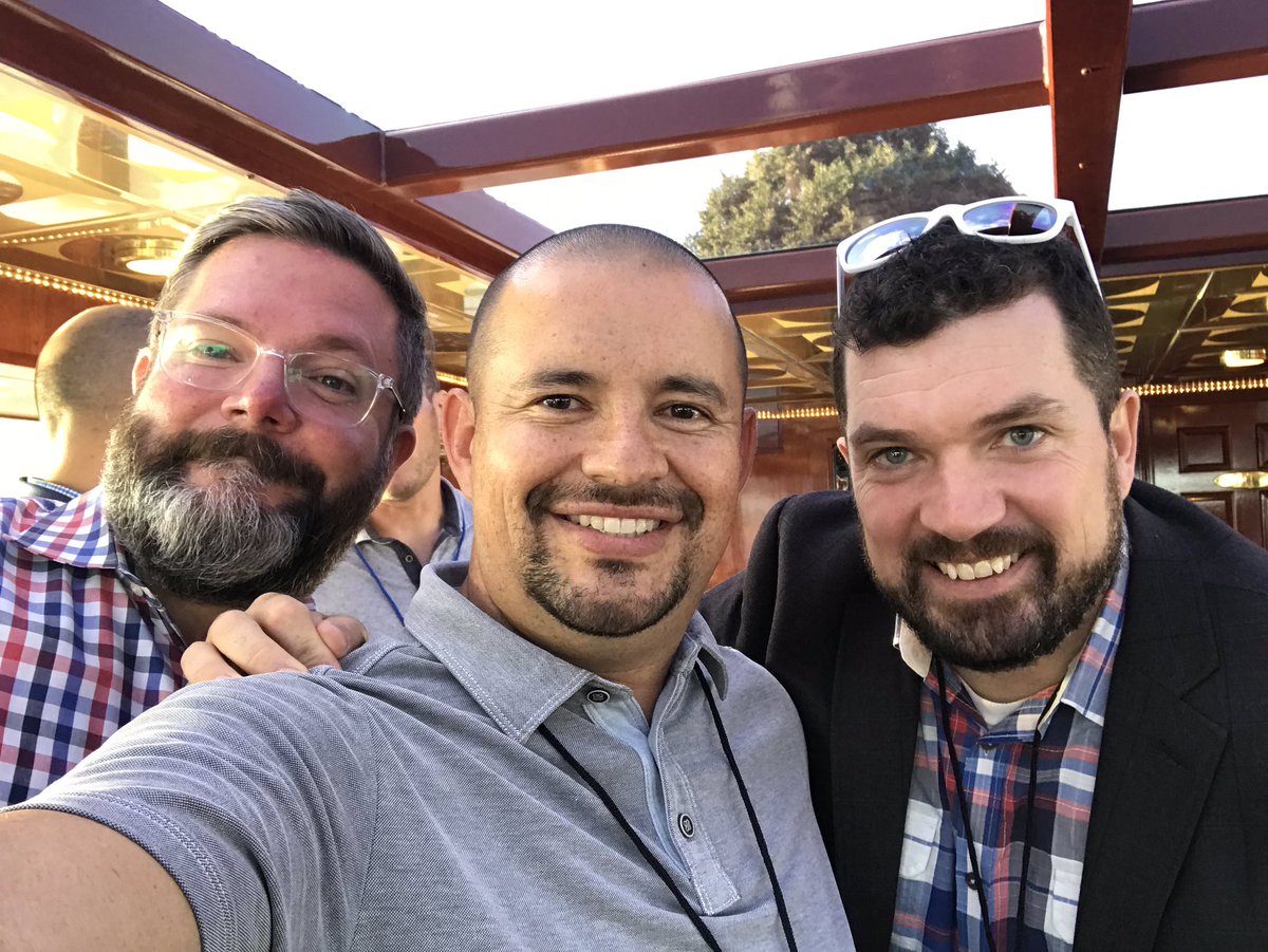 nicktietz's tweet photo. Out on the water with friends for @greatnorthlabs startup Summmit. #ThinkBig #StartSmall #ActFaster #BeTheChange https://t.co/vPXthl73yf